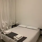 Alojamento de Acomodação e Pequeno-almoço Bed2go 3*